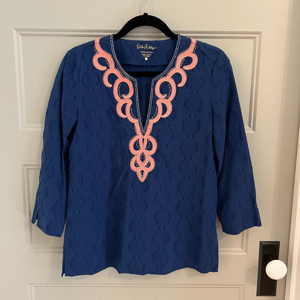 Lilly Pulitzer textured navy tunic with pink and gold embroidery size XS